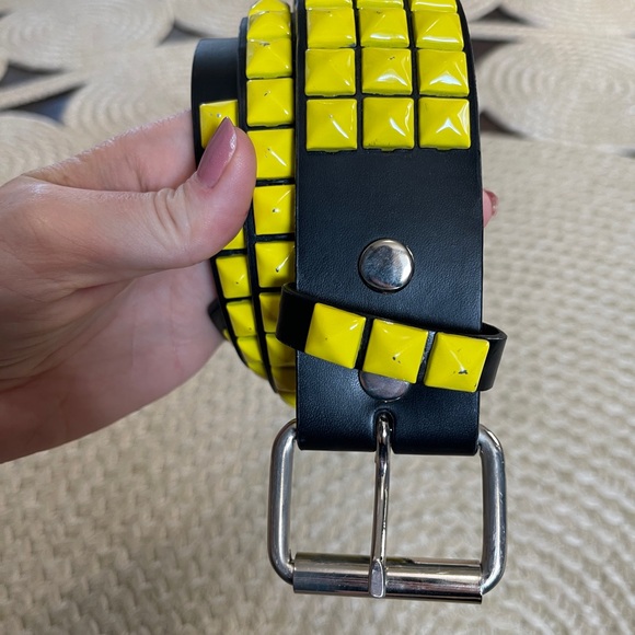 Yellow Studded Belt - Picture 5 of 6